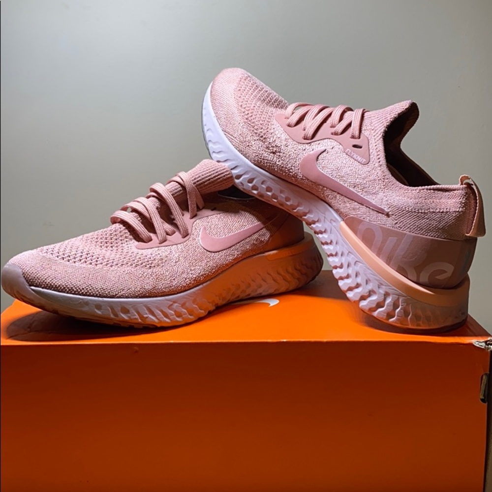 Women’s Epic React Flyknit Size 9